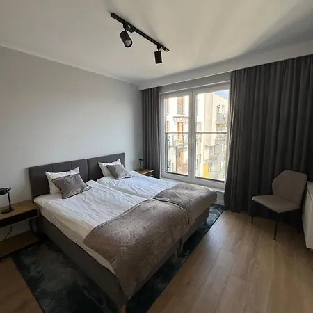 Business And Pleasure Malta Posnania Self Check In 24h * Posen