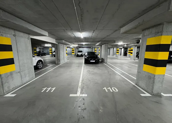 Business And Pleasure Malta Posnania Self Check In 24h * Poznan