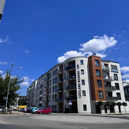 Business And Pleasure Malta Posnania Self Check In 24h * Πόζναν